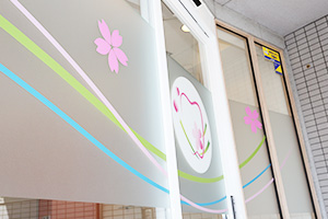 入り口デザイン さくら 南草津の歯医者